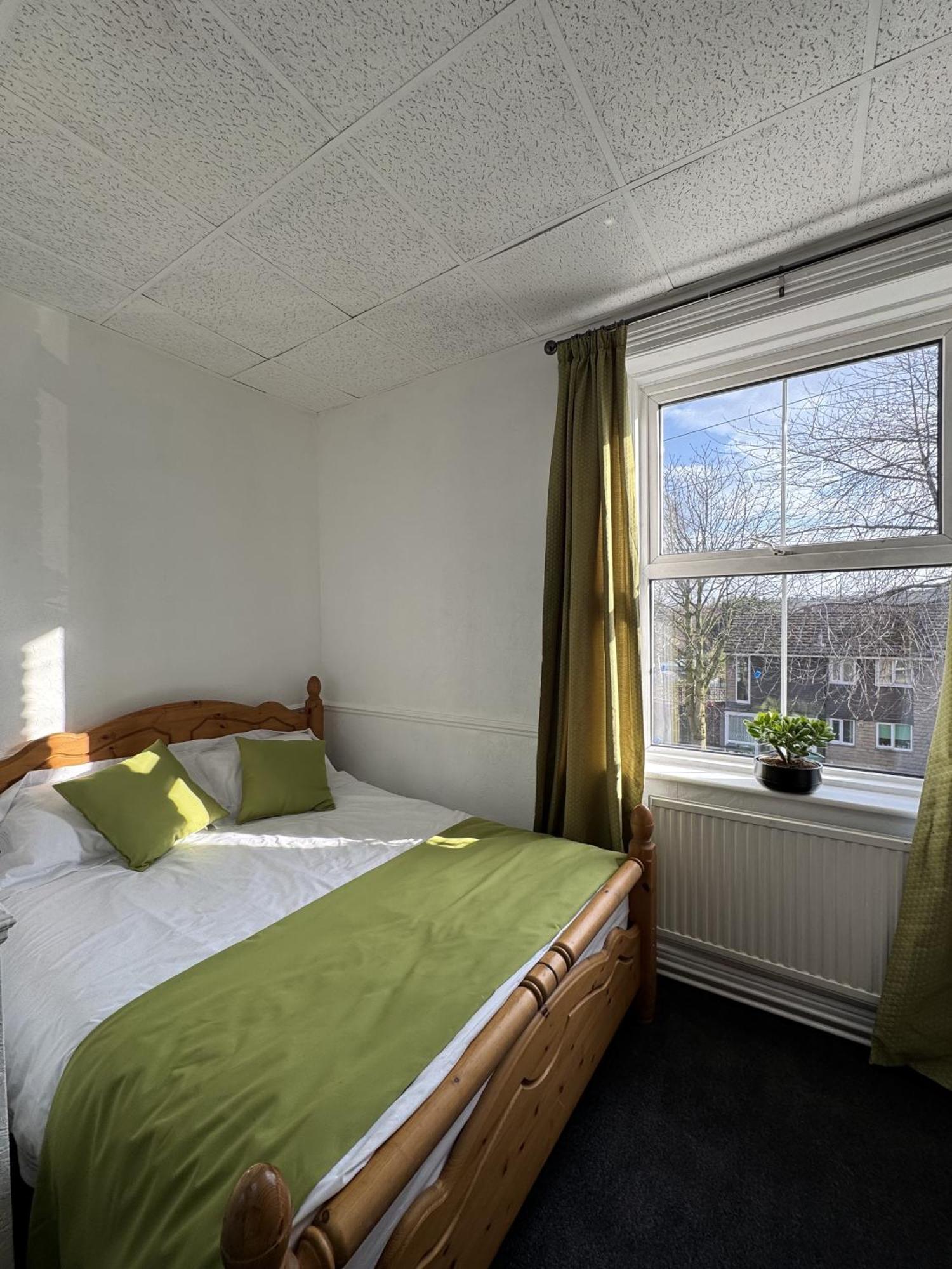 The Wickham Arms Hotel Клекхитон Номер фото