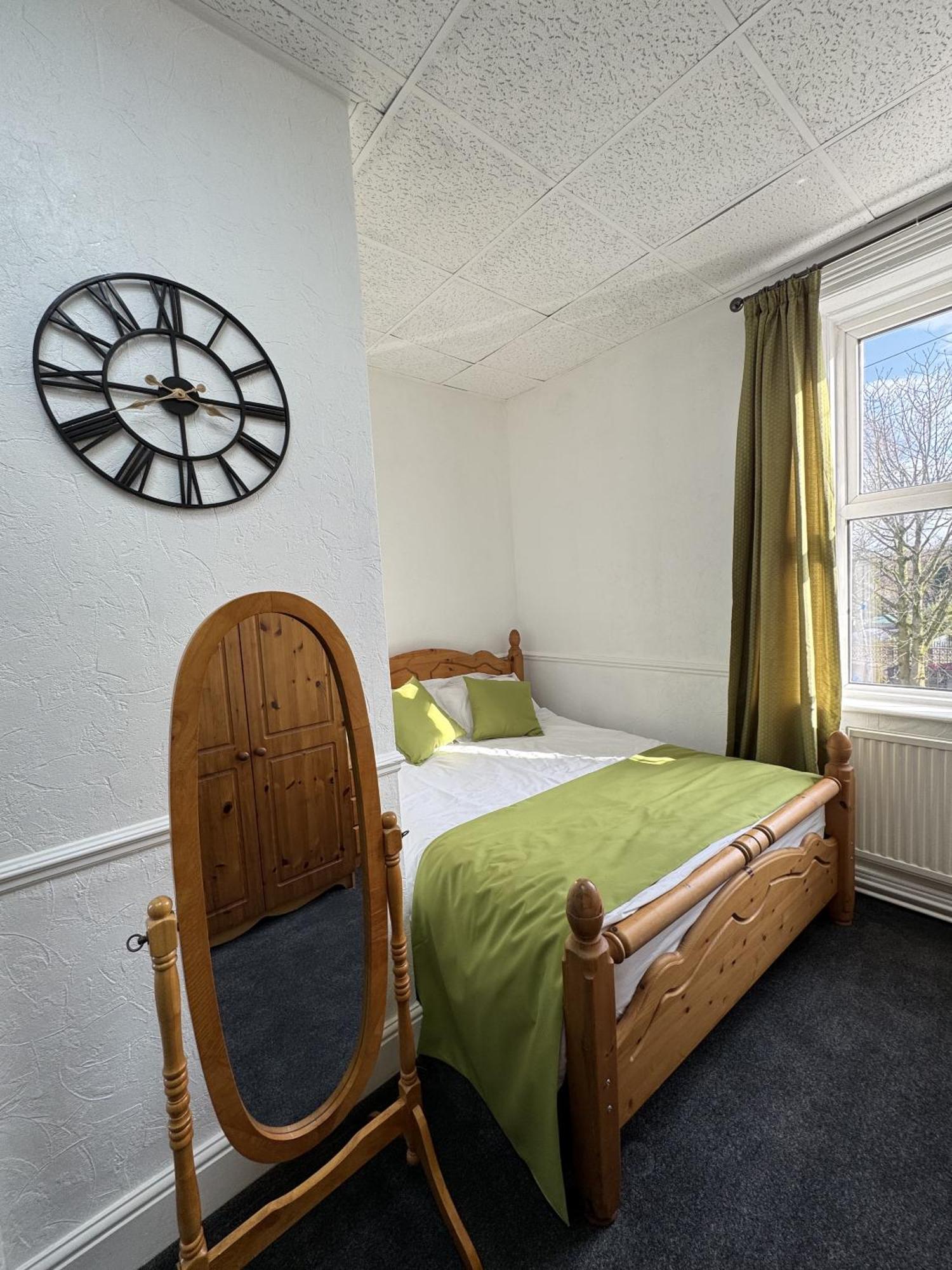 The Wickham Arms Hotel Клекхитон Номер фото
